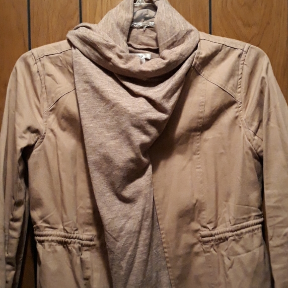 Tan jacket - Picture 5 of 5